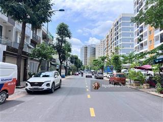 Đất mặt tiền d2  ép cọc sẵn  5x22m  sát lê văn việt, man thiện  tăng nhơn phú a