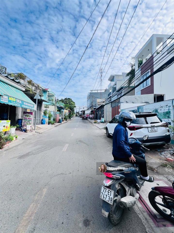 Giá 43 triệu/m2  đất  307m2 ngang lớn 16m  hẻm xe hơi  đường 182  tăng nhơn phú a