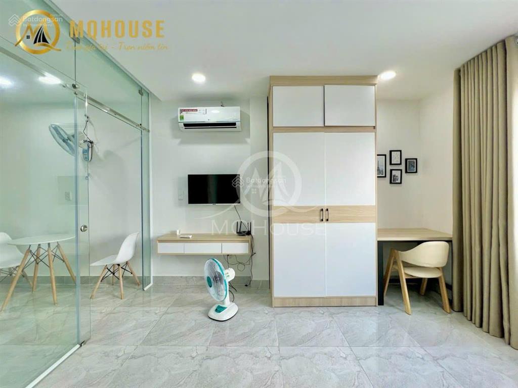 Căn hộ 1 phòng ngủ tách bếp ngay ngã tư phú nhuận có chỗ đậu ô tô