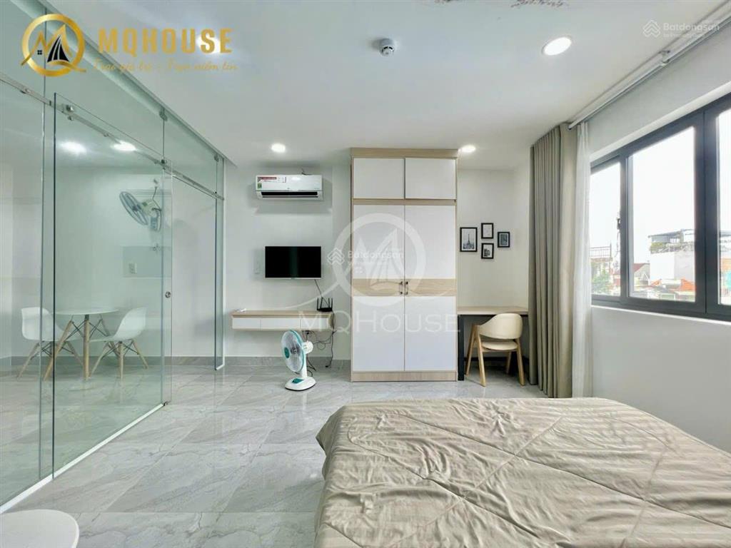Căn hộ 1 phòng ngủ tách bếp ngay ngã tư phú nhuận có chỗ đậu ô tô