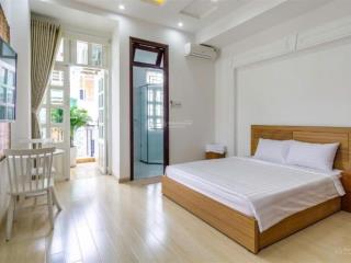 1 phòng ngủ ban công 65m2  hầm xe thang máy có bảo vệ 24/7 + gym gần nguyễn văn trỗi