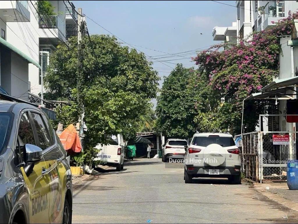 Bán lô đất hẻm xe hơi 10m đường lê văn việt, công nhận đủ, k lộ giới, được xây 3 tầng, hoàn công