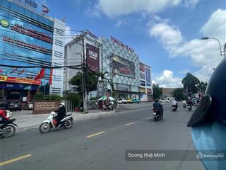 Bán dãy trọ mặt tiền đường đình phong phú cách lê văn việt chỉ 70m, dt 200m2 ngang 8m, vuông vức