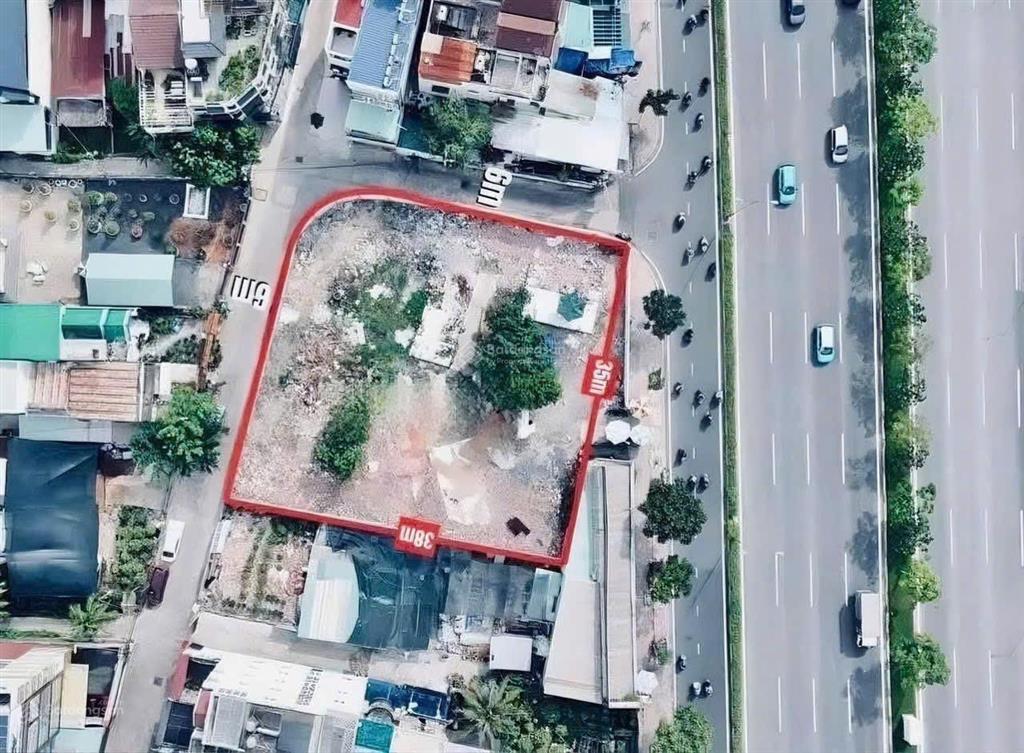 Lô đất 3 mặt tiền đường phạm văn đồng ngang 35m vuông vức, thích hợp xây toà nhà bulding cao tầng