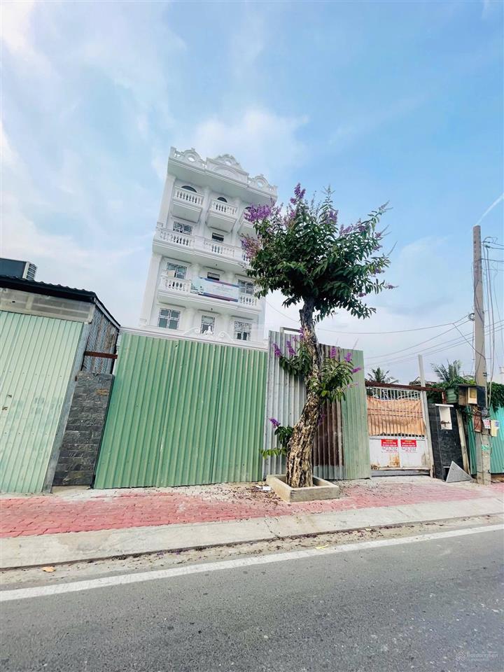 70 triệu/m2, đất mặt tiền, xây được hầm 6 tầng, sát phạm văn đồng, vành đai 2, 266.6m2 ngang 7m