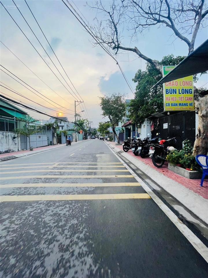 70 triệu/m2, đất mặt tiền, xây được hầm 6 tầng, sát phạm văn đồng, vành đai 2, 266.6m2 ngang 7m