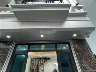 Bán nhà 42m2. 5 tầng cầu diễn gần trường đh công nghiệp, giá 6.7 tỷ,  0968 371 ***