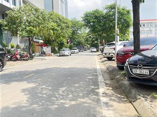 Bán đất giá 3ha đức diễn bắc từ liêm dt 100m mt 5m xây nhà văn phòng quán đẹp giá đt  0968 371 ***