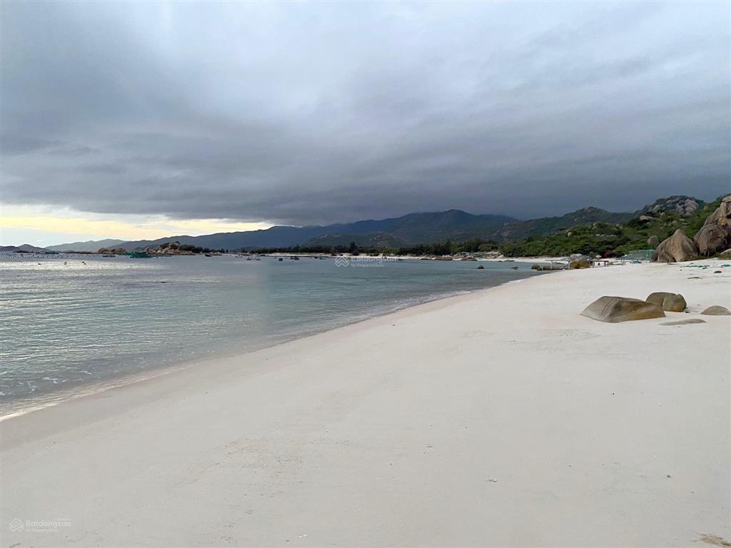 Bán đất mặt biển bình lập, ngay cạnh khu đô thị ven vịnh cam ranh của vingroup