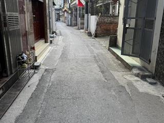 Bán đất thạch bàn oto tải vào đấtchia lô.dt200m2,mt12m.giá32 tỷ còn thương lượng.