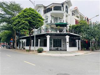 Bán biệt thự nhà vườn việt hưng lô góc mặt tiền rộng.dt145m2, 4 tầng,mt18m. giá42 tỷ có tl