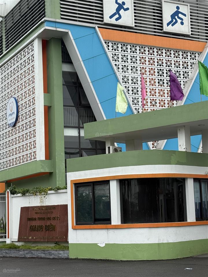 Đất giang biên vỉa hè oto tránh oto thông gần chợ quán tình gần 7 trường học các cấp, 80m2