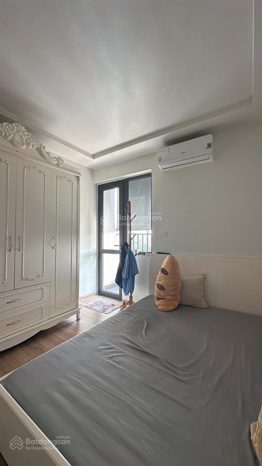 Chính chủ cần bán căn chung cư ruby 3  lô góc  nội thất cơ bản. dt 70m2, 3 ngủ, 2vs