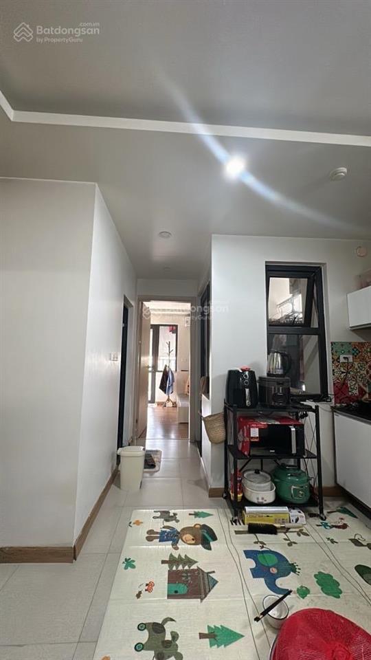 Chính chủ cần bán căn chung cư ruby 3  lô góc  nội thất cơ bản. dt 70m2, 3 ngủ, 2vs