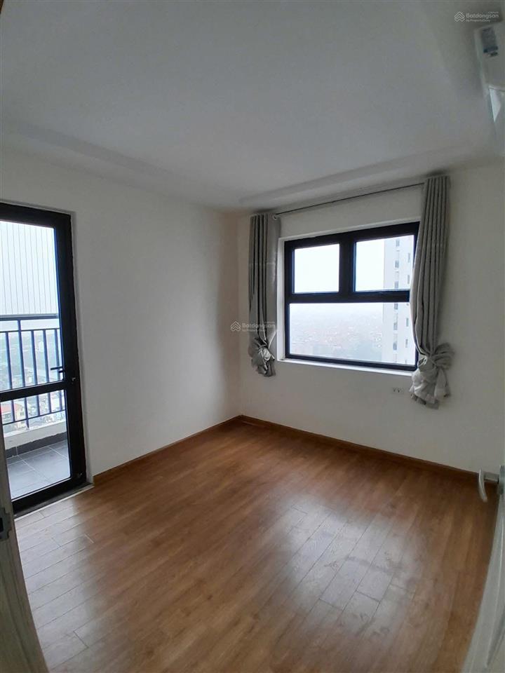 Tôi cần bán căn chung cư ruby3 căn góc  bc đông nam siêu mát. dt 72m2,3 ngủ, 2vs. giá 4.2 tỷ tl