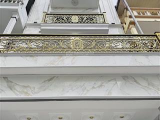 Nhà ngõ 42 sài đồng đường xe tải tránh 7 tầng thang máy nhập. dt100m2,mt5m. giá thương lượng.