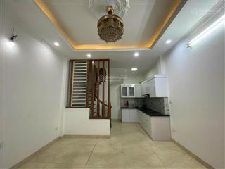 Bán nhà khu vực hoàng hoa thám  đội cấn, nhỉnh 7 tỷ