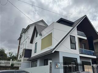 Biệt thự nghỉ dưỡng siêu đẹp đường măng lin, p.07, đà lạt  200m  8,5 ty