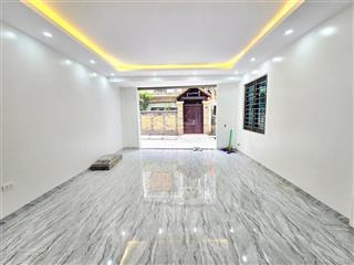 Cho thuê mặt bằng kinh doanh phố đào tấn  ba đình