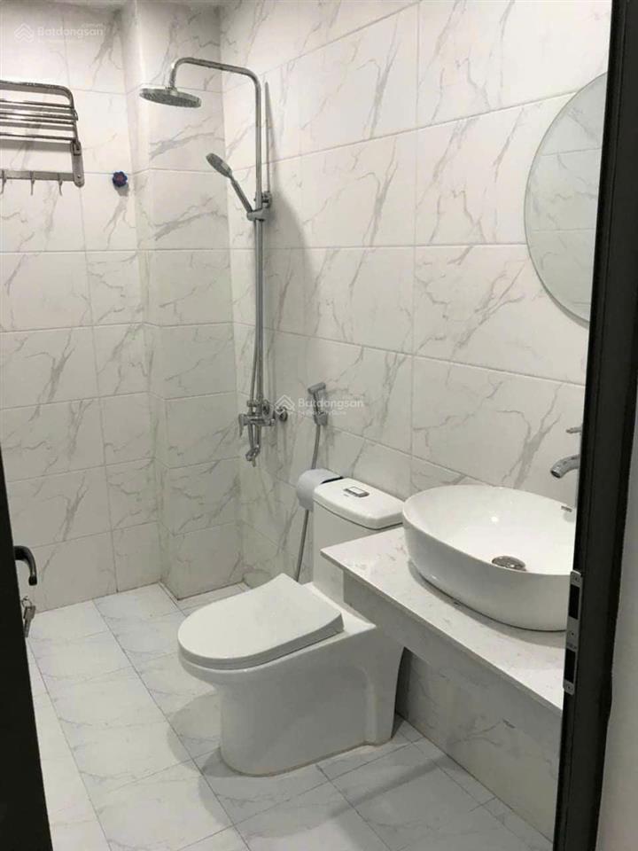 Bán gấp ô tô dương văn bé. dt 38m2 5t mt 3.7m giá 8,2 tỷ hai bà trưng. 0947 913 ***