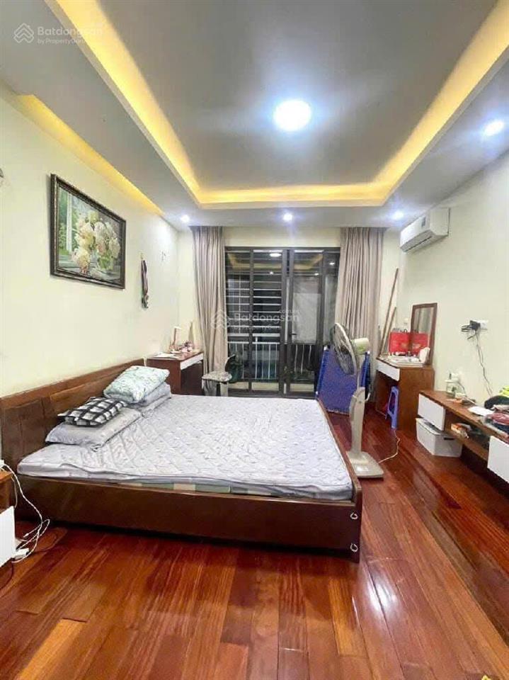 Bán nhà lô góc 34m2, 5t, mt 4m, giá 8 tỷ, dương văn bé hai bà trưng 0947 913 ***