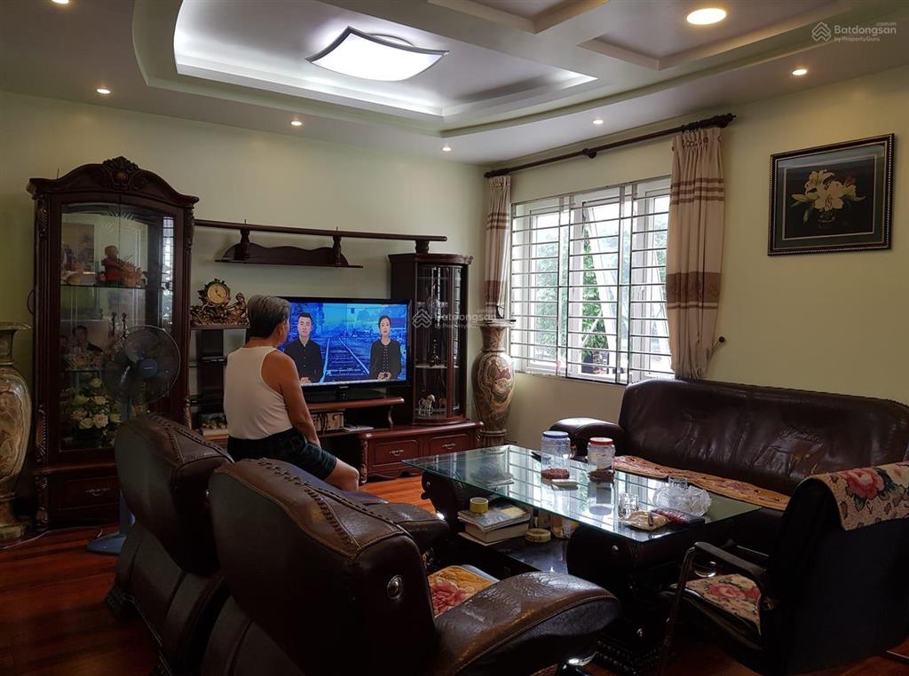 Bán nhà phố 8  3, 36m2, 5t mt 3.6m giá 7.4tỷ hai bà trưng. 0947 913 ***