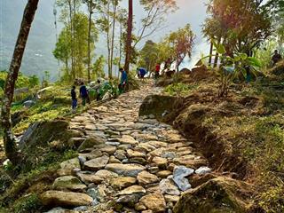 Tặng ngay con đường đá ngàn năm không hỏng! 7.000m đất tại mường hoa tả van sa pa