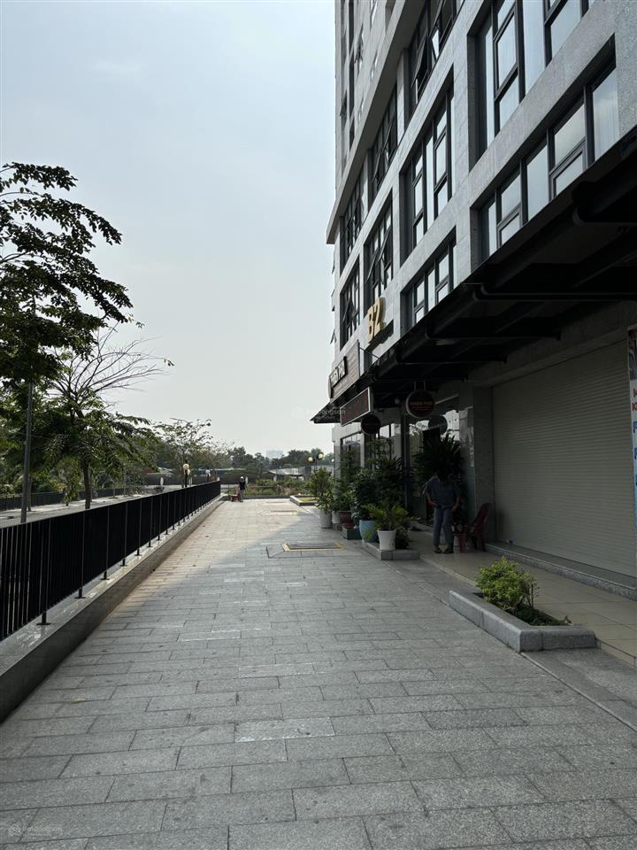 Giá rẻ nhất khu chỉ 6tr/tháng mặt bằng kinh doanh diamond riverside 60m2, quận 8, bàn giao ngay mb