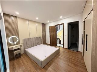 Nhà đẹp trương địnhhai bà trưngdân xây30m24tầng, full nội thất vị trí tuyệt đỉnh