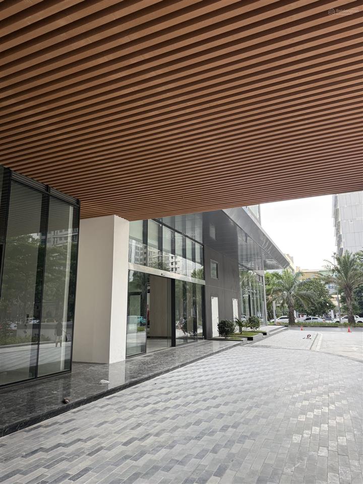 Bán sàn thuơng mại văn phòng hạng a  rox tower goldmark city  hồ tùng mậu. giá niêm yết 5x tr/m2