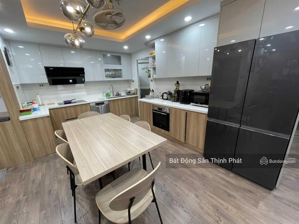 Chính chủ cho thuê n04 hoàng đạo thuý, 3 ngủ, đầy đủ nội thất, giá chỉ 23 tr/tháng.  0773 923 ***