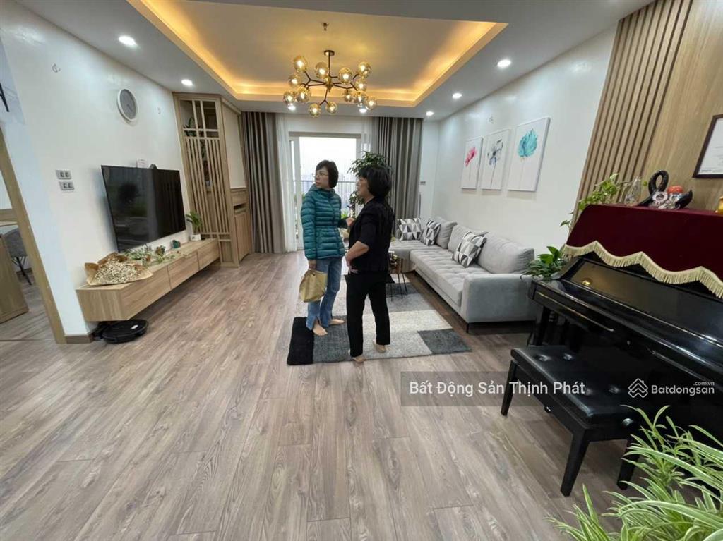 Chính chủ cho thuê n04 hoàng đạo thuý, 3 ngủ, đầy đủ nội thất, giá chỉ 23 tr/tháng.  0773 923 ***