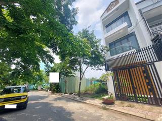 Bán nhà 3 tầng đường xe hơi 8m sát mặt tiền nguyễn xiển 66m² (4.2 x 16), 3 tầng, kế vinhomes