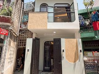 Nhà mới xây trệt 2 lầu st 4pn 6wc full nội thất giá chỉ 9.75 tỷ