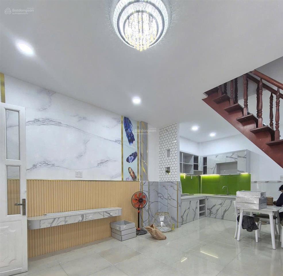 Bán gấp nhà hẻm 151/43d luỹ bán bích