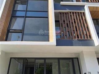 Bán toà nhà chdv khu phố tây p.thảo điền, quận 2 dt8.5 x 27m hầm, 5 tầng hđt 230tr/th giá 64 tỷ tl