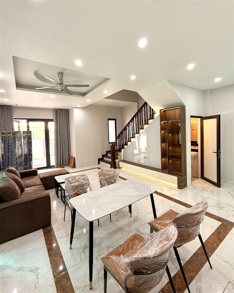 Hàng hiếm! siêu phẩm căn góc hoa hậu 120m2  8m mặt tiền  chính giữa trung tâm khu đô thị beomes