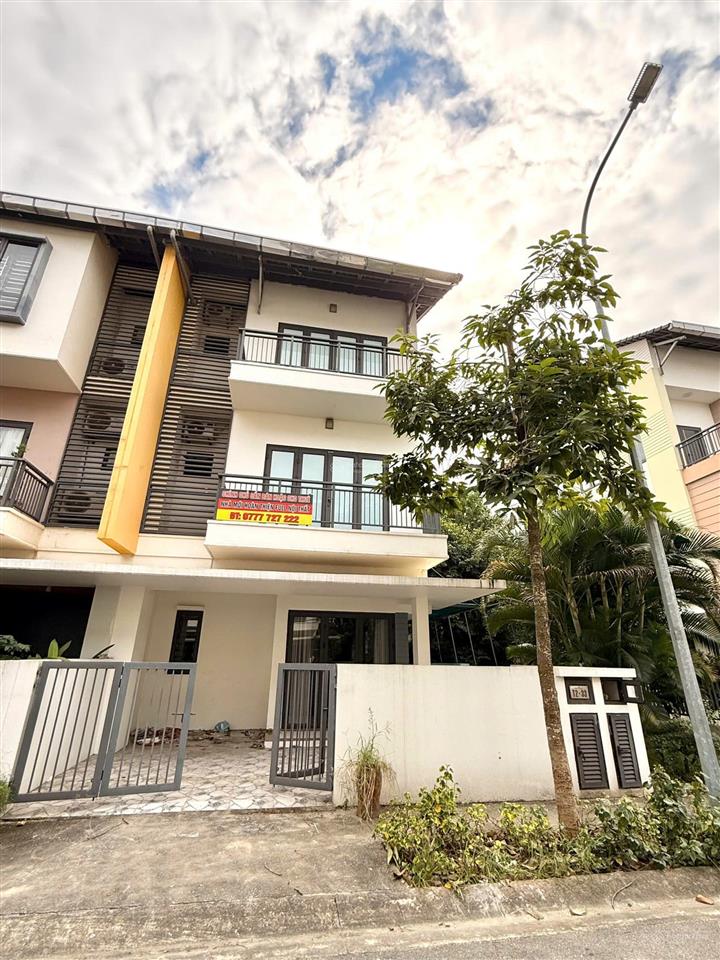 Hàng hiếm! siêu phẩm căn góc hoa hậu 120m2  8m mặt tiền  chính giữa trung tâm khu đô thị beomes