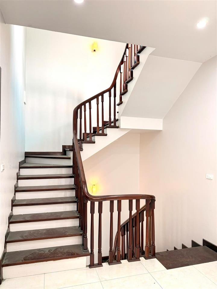Hàng hiếm! siêu phẩm căn góc hoa hậu 120m2  8m mặt tiền  chính giữa trung tâm khu đô thị beomes