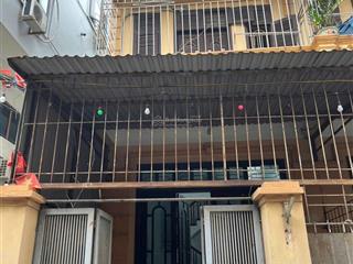 Cho thuê gấp nhà mặt ngõ ô tô kim giang đại kim 55m2, 3tầng, 4ngủ  mặt ngõ thông ô tô tránh