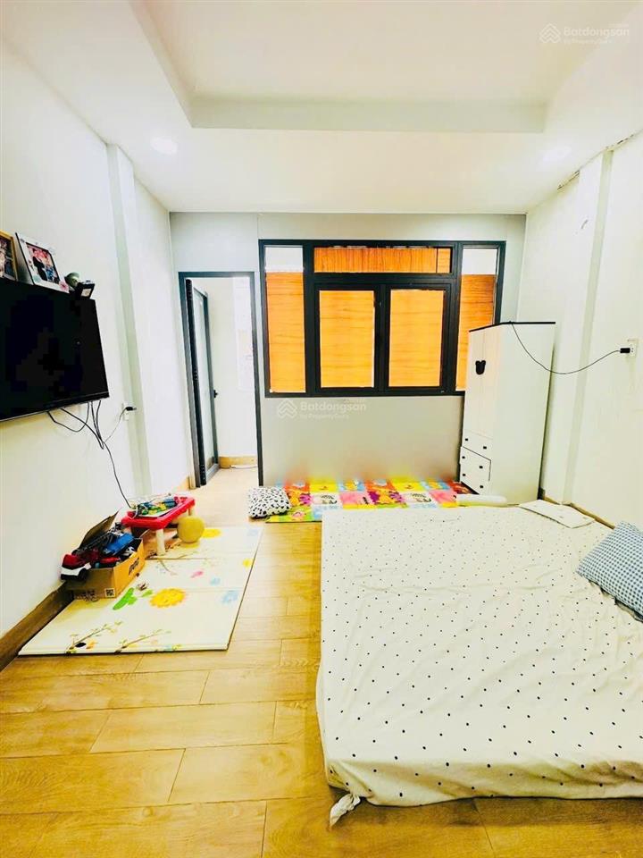 Hxh 285 cách mạng tháng 8 quận 10  42m2 ngang 3m6 3 tầng  ở kinh doanh  9 tỷ 1