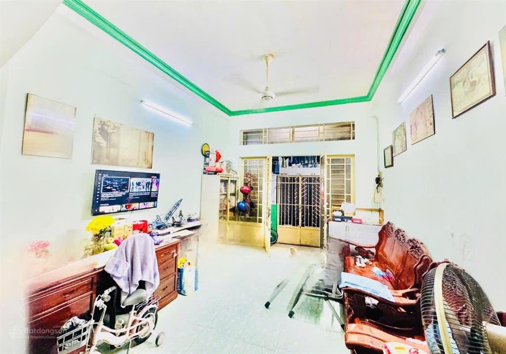 Gấp bán  1 đời chủ  cmt8 q10  44m2 ngang 4m trục thẳng ra mặt tiền  chỉ 7 tỷ 1