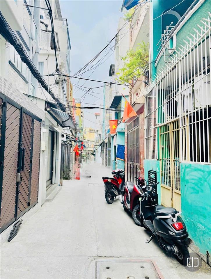 Gấp bán  1 đời chủ  cmt8 q10  44m2 ngang 4m trục thẳng ra mặt tiền  chỉ 7 tỷ 1