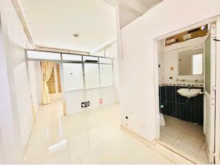 Hxh cách 15m ra mt ngô quyền quận 10  38m2 3 tầng 2 pn  chỉ 7 tỷ 1