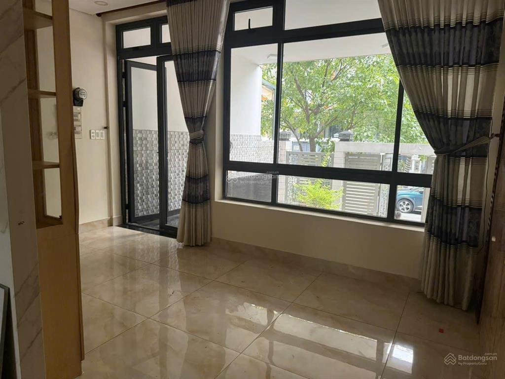 Cho thuê chdv, nhà ở trong kđt vạn phúc 1pn 40m² (6.5tr)