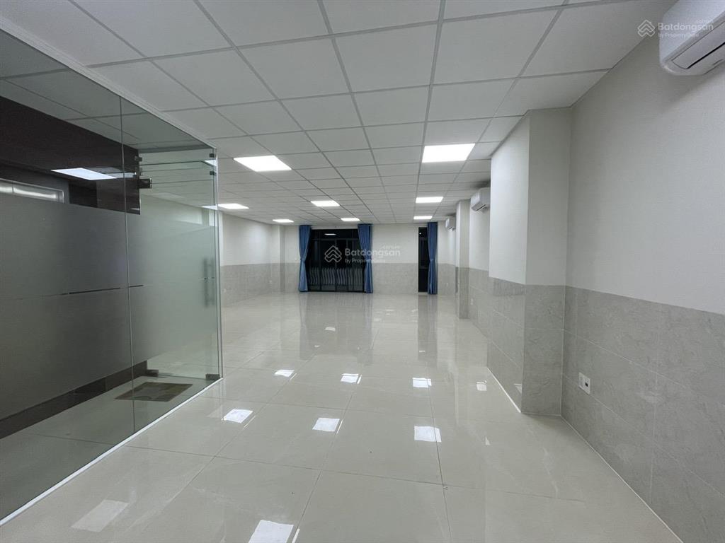 Văn phòng kđt vạn phúc 7tr 30m2