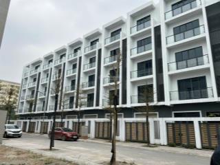 Bán liền kề phú diễn mặt đường hoàng quốc việt kéo dài. diện tích 80m2  25 tỷ.  0966 117 ***
