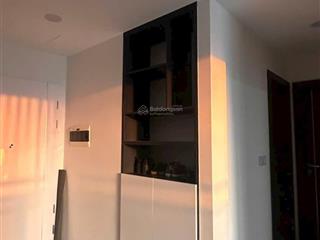 Bán gấp căn 75m2 2pn sunshine sky city q7.view phú mỹ hưng.full nt mới.giá 4 tỷ 850 bao thuế phí