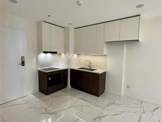 Bán gấp căn 70m2 officetel 2pn sunshine sky city q7 view sông.giá bán 3 tỷ 450.giá tốt nhất dự án
