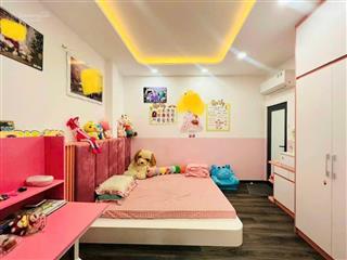 Gần chợ tân hương  3 tầng mới  dt 67m2 (6.7 x 10m)  chỉ 6 tỷ nhỉnh